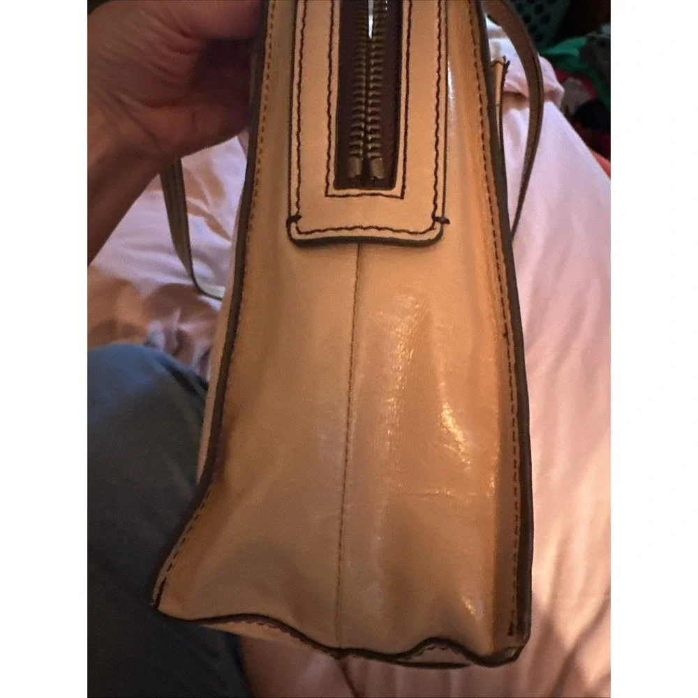 Hobo Affinity Leather Handbag Beige/stone With Brown Stitching